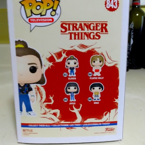 Stranger Things Eleven Funko Pop - Picture 3 of 4